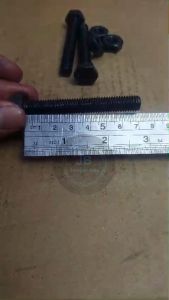 BAUT MUR BAJA M10 X 70 FULL DRAT PANJANG 7CM KUNCI 17 7 CM BAUD HTB GRADE 8.8 HITAM M10X70 10X70 10 X 70 DIAMETER DRAT 10MM PITCH DRAT 1.5 SKRUP SEKRUP