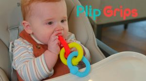 Plip Grips - ของเล่น Sensory Toy ใหม่ล่าสุดจาก Fat Brain Toys ผลิตจากซิลิโคน food-grade 100% เหมาะสำหรับอายุ 6 เดือนขึ้นไป
