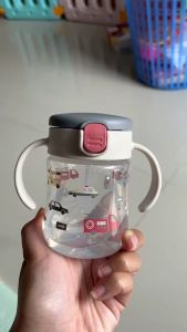 Richell(ริเชลล์)TLI แก้วน้ำหัดดูดหลอด Straw Mug สเต็ป 2 หลอดสุญญากาศกันสำลัก ลาย 🚗🚌🚒🚟🚄 (7เดือนขึ้นไป)