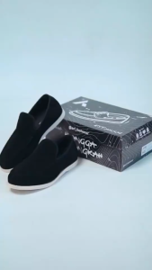 SOLARO NAVY |ManNeedMe x ARF| Sepatu Sneakers Pria Casual Slip On