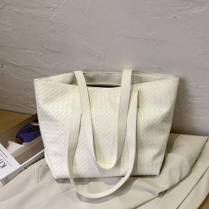 High-End Ladies Large Capacity Woven Tote Bag Fashionable Single Shoulder Bag Versatile Casual Soft PU Leather Zipper Closure