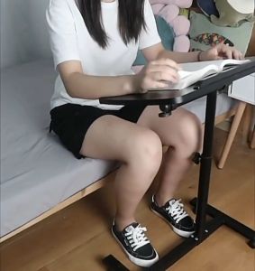 โต๊ะพับ 360° โต๊ะคอมข้างเตียง โต๊ะยก โต๊ะคอมพิวเตอร์ โต๊ะพับไหมูน คุณภาพสูง