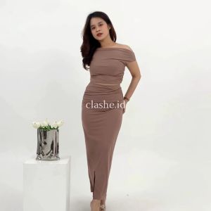 Kesha Set - Sabrina Top & Bodycon Skirt Rayon Spandex OOTD by Clashe