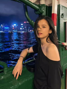 เสื้อยืดแขนสั้นผู้หญิงหลวมๆ สีดำ เสื้อยืดคอกลม ทรงหลวม สไตล์เกาหลี แฟชั่นฤดูร้อน ผ้าฝ้าย เสื้อผ้าทำงาน