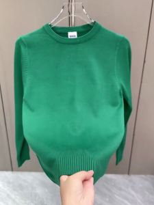 เสื้อสเวตเตอร์คอตั้งสีเขียวสไตล์อเมริกันย้อนยุคสำหรับผู้ชาย เสื้อชั้นในฤดูใบไม้ร่วง/ฤดูหนาว ทรงหลวม แขนยาว ผลิตจากผ้าฝ้ายและโพลีเอสเตอร์