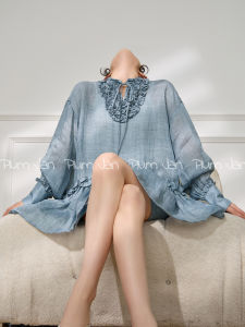PlumJan | Bộ Đồ Elegance Bao Gồm Áo Blouse Nếp và Quần Short