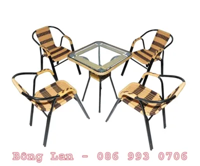 Bộ Bàn Ghế Nhựa Giả Mây (1bàn+4ghế). Bàn ghế giả mây chân sắt dày dặn chân kép được sơn tĩnh điện chống rỉ nhựa giả mây đan bằng tay chắc chắn