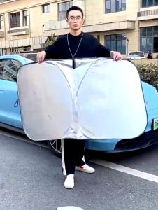 Universal Car Windshield Sunshade Cover Foldable Jumbo Shade Car Window Auto Visor Cover Sun Block Front Anti UV Reflective Car Sunshade Cover 汽車遮陽伞