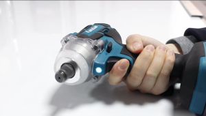 Kamolee DTW285 520 N.m Electric Impact Wrench 1/2"、1/4" Dual Function [Compatible With 18V Makita Battery]