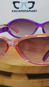 Kacamata klasik Wanita Oval Model Oversize Perlindungan Anti UV Terkini - SL004