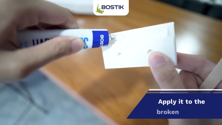 BOSTIK Hard Plastic Glue, Easy to apply, Instant and permanent bond, Bonds rigid plastics: PVC-U, ABS and High Polystyrene, 20ml