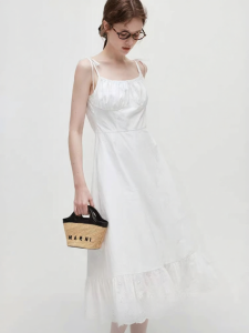 fano studios | Đầm Dây Cầu Móng Mới Phong Cách Hè Đơn Giản Elegante Thon Gọn