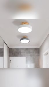 LED โคมไฟเพดาน มาการอง ไม้ ไตรรงค์ หรี่แสงได้ โคมไฟเพดาน การออกแบบที่ทันสมัย ความคิดสร้างสรรค์ ห้องนอน โคมไฟเพดาน ใช้ได้กับ ห้องนอน ระเบียง ห้องนั่งเล่น ร้านกาแฟ ร้านอาหาร ห้องเสื้อผ้า ไฟตกแต่งสำนักงาน