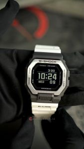 Jam Tangan Pria Casio G-Shock GBX-100TT-8D Digital Grey Dial Blue Resin Band