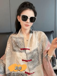 ผ้าพันคอผ้าไหมบางสำหรับฤดูร้อนสำหรับผู้หญิง ผ้าคลุมไหล่แบบอเนกประสงค์สำหรับการเดินทางไปท่องเที่ยวในทิเบตและซินเจียง ผ้าคลุมไหล่สำหรับใช้ในห้องปรับอากาศ