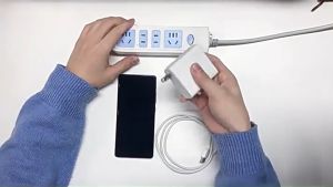 Universal Mobile Phone Charger: A Comprehensive Guide