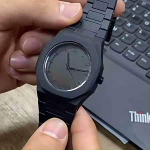 Jam Tangan Pria Wanita Terbaru Dengan Tali Rantai Resin Desain Unik Angka Romawi Modern