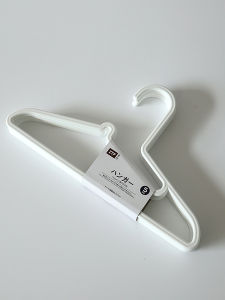 Shoulder-Protecting Clothes Hanger