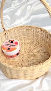 SCARLETT WHITENING Paket Happy Series  Jolly Series Charming Series Original  Paket isi 5 Happy Series All varian Happy Series Lotions happy body serum Happy shower scrub Happy Lulur Happy  Body Cream happy ASLI 100%