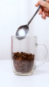 SR12 Coffe Mask Masker Kopi Untuk Mencerahkan dan Melembutkan Kulit 20gr