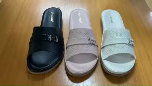 CS044 รองเท้าแตะแฟชั่นผู้หญิง ตกแต่งด้านหน้า พื้นนุ่มใส่สบาย