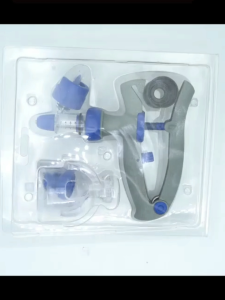 Syringe can continuously inject poultry and pets send ten needles