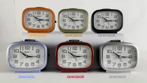 SEIKO CLOCKS นาฬิกาปลุก รุ่น QHK060L ขนาด 3.8 x 3.3 นิ้ว เดินเรียบ สีฟ้า