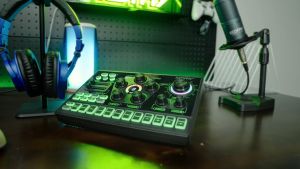 [Free TWS]KoorFly KF03 Kartu Suara 48V Kit Mikrofon Kondensor Mixer Menghilangkan Suara dan Lampu Kustom Lagu Asli Kartu Suara Bluetooth Rekaman Langsung Siaran Langsung