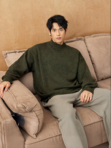 BODYDREAM | Laid-back Ragged Vintage Sweater