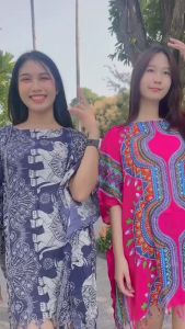 เสื้อโบฮีเมี่ยนพู่ ลายสวย สีสด  ฟรีไซส์ สาวอวบใส่ได้