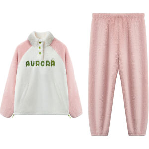 HODO | ชุดนอนผ้าฟองน้ำสีแดงหัวเข็มขัดสำหรับคู่รัก ผ้าขนแกะสีสุก ลำลอง อบอุ่น หนา ชุดนอนฤดูใบไม้ร่วง/ฤดูหนาว ชุดนอนบ้าน Hodo