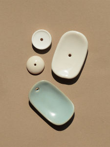 Minimalist Japanese Style Ceramic Incense Holder Craftsmanship Small Incense Tray Simple Design North European Style Home Decor