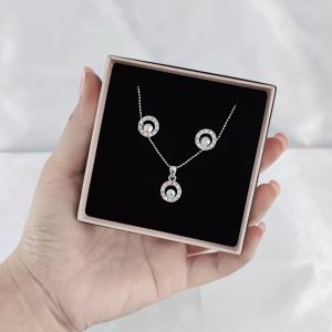 SO SEOUL Halo Open Circle Aurore Boreale Austrian Crystal Earrings with Pendant Chain Necklace Jewelry Gift Set