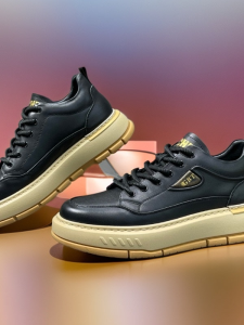 Mens Sporty Casual Shoes 2025 New Retro Versatile Thick Bottom Slip-On Men Summer Low Help Trendy Leisure Board Shoes