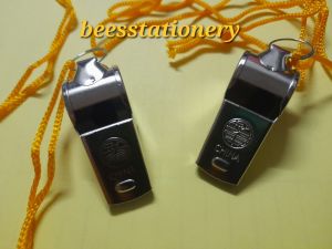 W9 STEEL WHISTLE WITH STRING