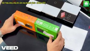 Công tắc cảm ứng Hunonic Datic 2 Nút + Ổ kết nối Wifi điều khiển mọi thiết bị từ xa qua điện thoại 2 màu trắng và đen