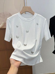 เสื้อยืดแขนสั้นสีขาว ดีไซน์ลายผีเสื้อประดับเพชร ทรงสลิมฟิต สำหรับผู้หญิง เสื้อยืดทรงสั้น สไตล์เกาหลี ฤดูร้อน 2025