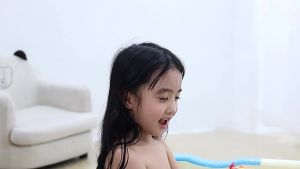 Oldlaiben หมวกอาบน้ำเด็ก กันน้ำเข้าหูและตา ลวดลายการ์ตูน ปรับขนาดได้ หมวกสระผมเด็ก