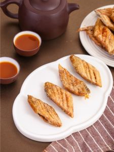 Freshly Baked Seafood Snack - Crispy Dried Anchovies Snack from Beihai Guangxi Packaged in Bag Ready to Eat for Pregnant Women And Children