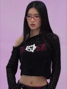 Bộ Áo Sweater Knit Jacquard Vintage Dáng Trễ Vai và Bralette
