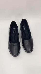 รุ่น V 727 รองเท้าหุ้มส้น หัวมน หนังลายลิ้นจี่ ซับเมมโมรี่โฟม พื้นยางพารา เบอร์ 36-41