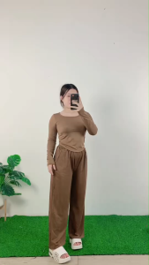 ชุดเซ็ตแขนยาว ผ้าระบายอากาศดีสำหรับสตรี