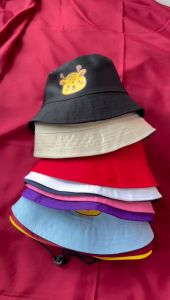TOPI BUCKET HAT ANAK TALI KARAKTER JERAPAH USIA 1-8 TAHUN LAKI PEREMPUAN BISA PAKE NAMA