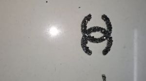 Hình ủi nhiệt lên áo nón túi logo nhỏ ủi nhiệt