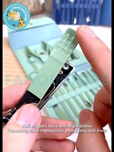 Famoustore 16PCS Nail Cutter Set Stainless Steel Manicure Nail Clipper Set Nail Scissors Pedicure Set Pengetip Kuku Set 指甲剪 套裝
