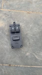 Công tắc lên kính lắp cho xe ô tô huyndai 35 tấn ￼xe tải Hyundai Mighty 2 HD72 HD99 HD120 HD800 ca cả đế