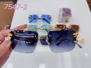 Vintage metal frame anti-UV leopard head embellished sunglasses mens womens cut-edge gradient outdoor sunglasses