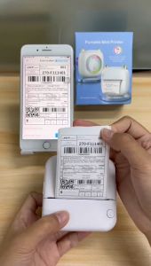 57mm เครื่องปริ้นพกพา เครื่องปริ้นสติ๊กเกอร์ เครื่องปริ้นความร้อนไร้หมึก พิมพ์ที่อยู่ ไฟล์ บาร์โค้ด ฉลากสินค้า เหมาะสำหรับ Android/IOS