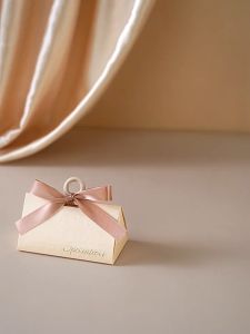 (🇹🇭พร้อมส่ง)กล่องของขวัญ กล่องมงคล ถุงมงคล ผูกโบว์ 3ใบ/แพ็ค กล่องแข็ง วันเกิด/วันครบรอบ/แต่งงาน ส่งไว