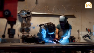 Mặt nạ hàn tự động tối bảo vệ tia cực tím hồng ngoại TOTAL TSP9306 - Hàng chính hãng